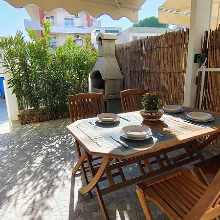 아파트 Sunrise Peraía